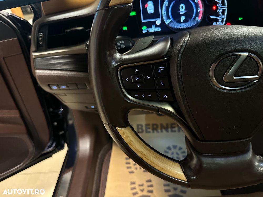 Lexus Seria ES - 11