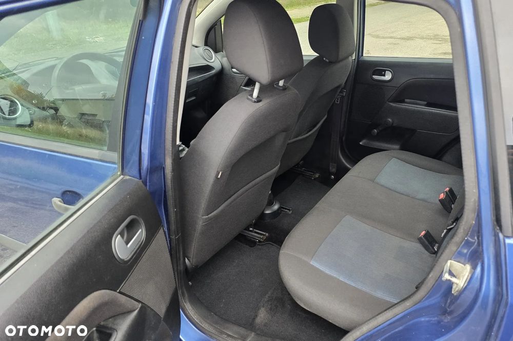 Ford Fiesta 1.3 Connection - 27