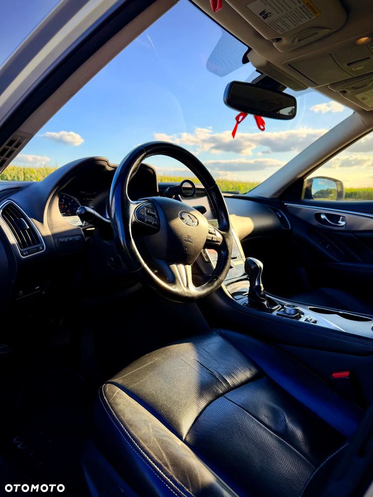 Infiniti Q50 Q50S Hybrid - 8