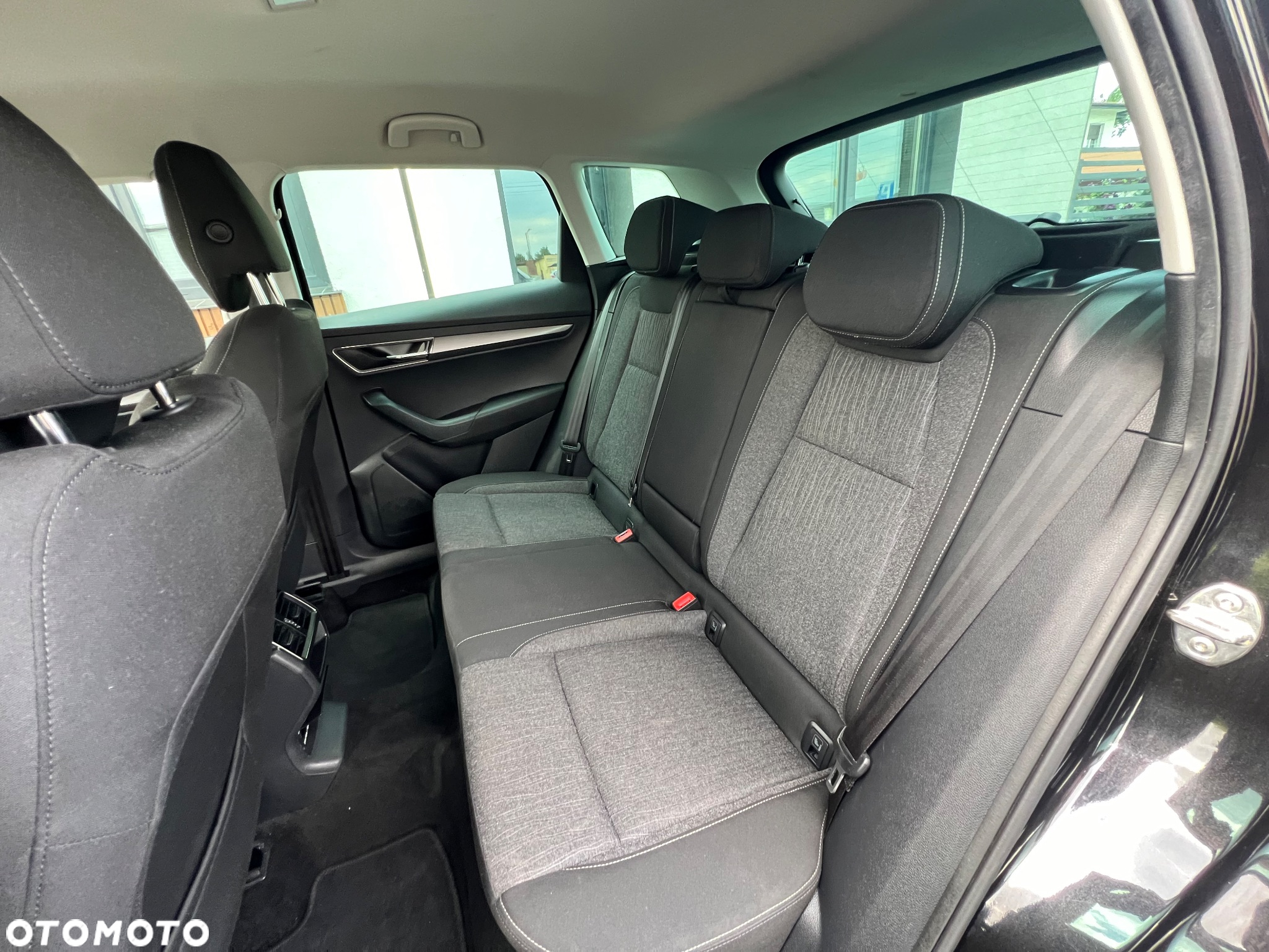 Skoda Karoq 1.5 TSI ACT 4x2 Ambition DSG - 16