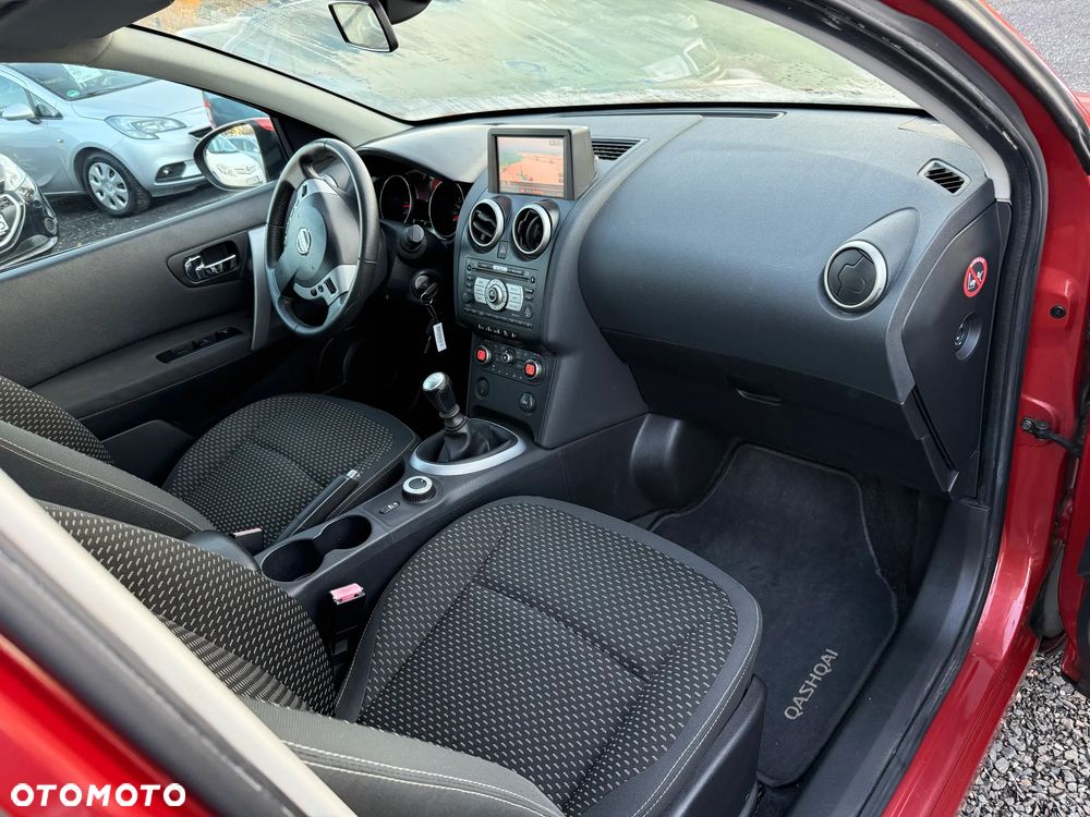 Nissan Qashqai - 11