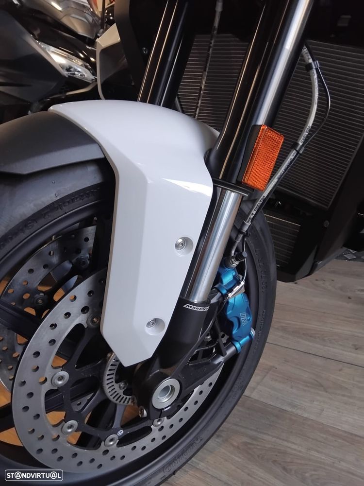 BMW M 1000 XR M - 31