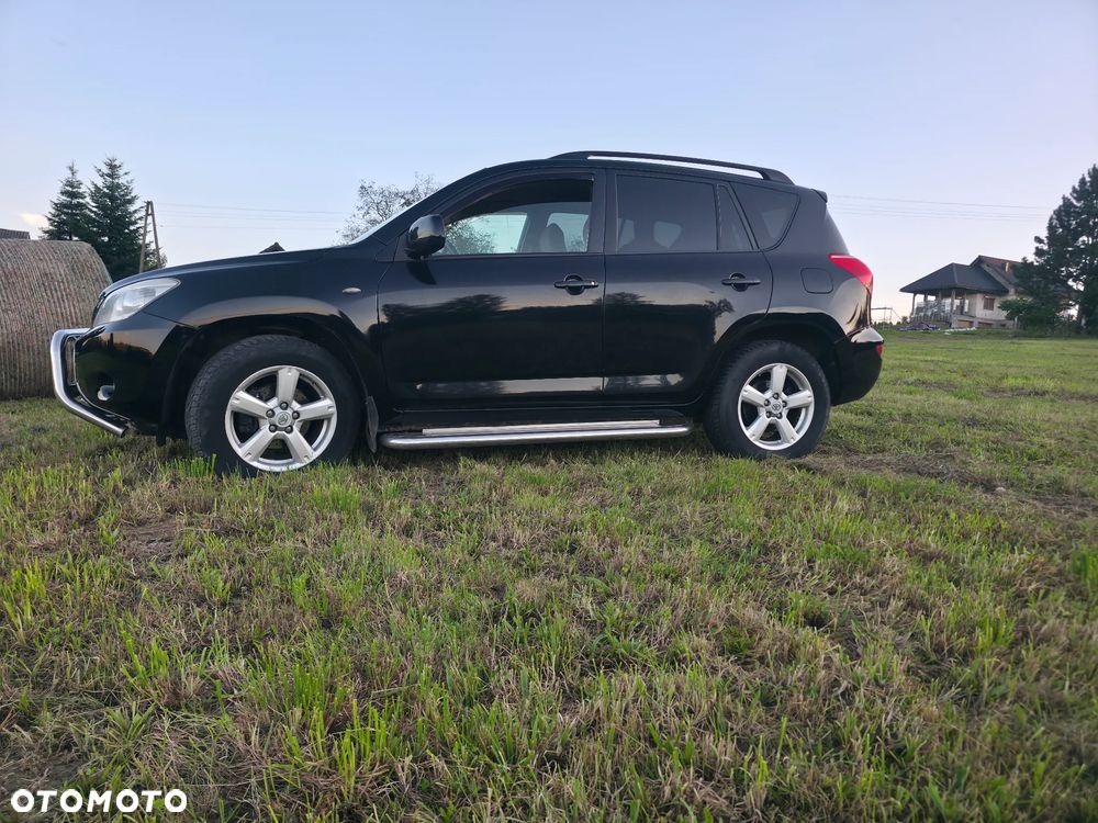 Toyota RAV4 2.2 D-4D Luna - 2