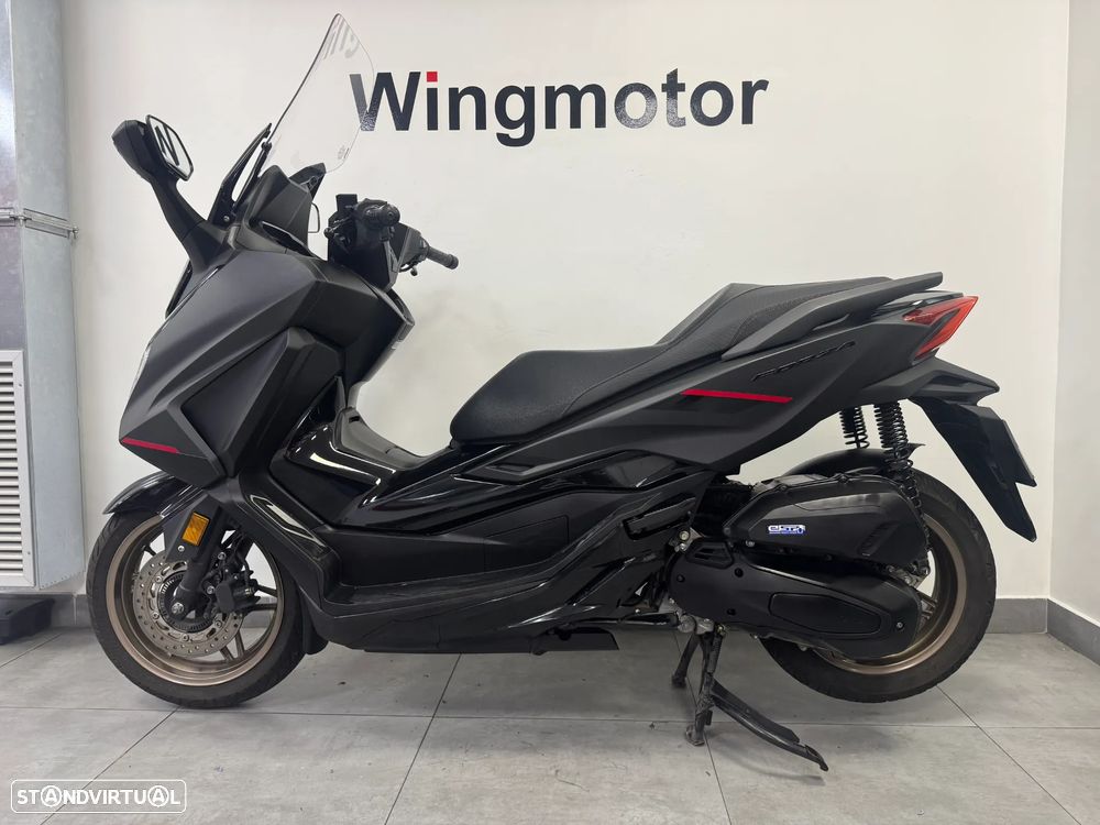 Honda Forza 125 Special Edition - 2