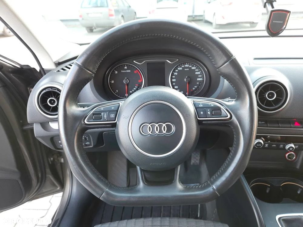 Audi A3 Sportback 1.6 TDI sport - 19