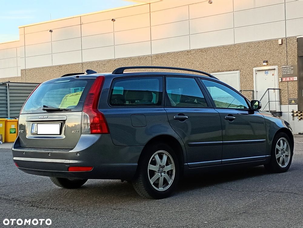 Volvo V50 2.0D R-Design Summum - 5