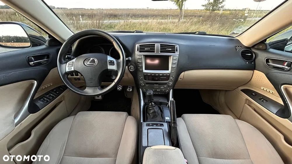 Lexus IS 220d Luxury Line - 6
