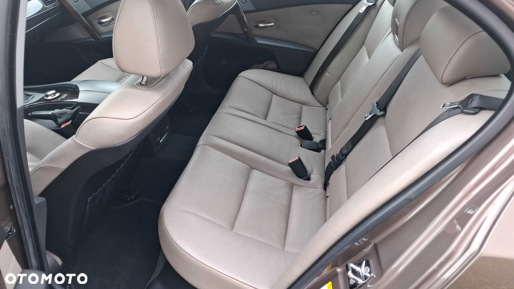 BMW Seria 5 - 8