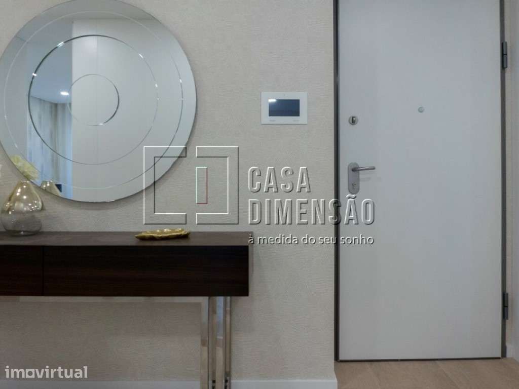 Apartamento de tipologia T4 próximo da Quinta Grande, Garagem e Arr... - Grande imagem: 3/60