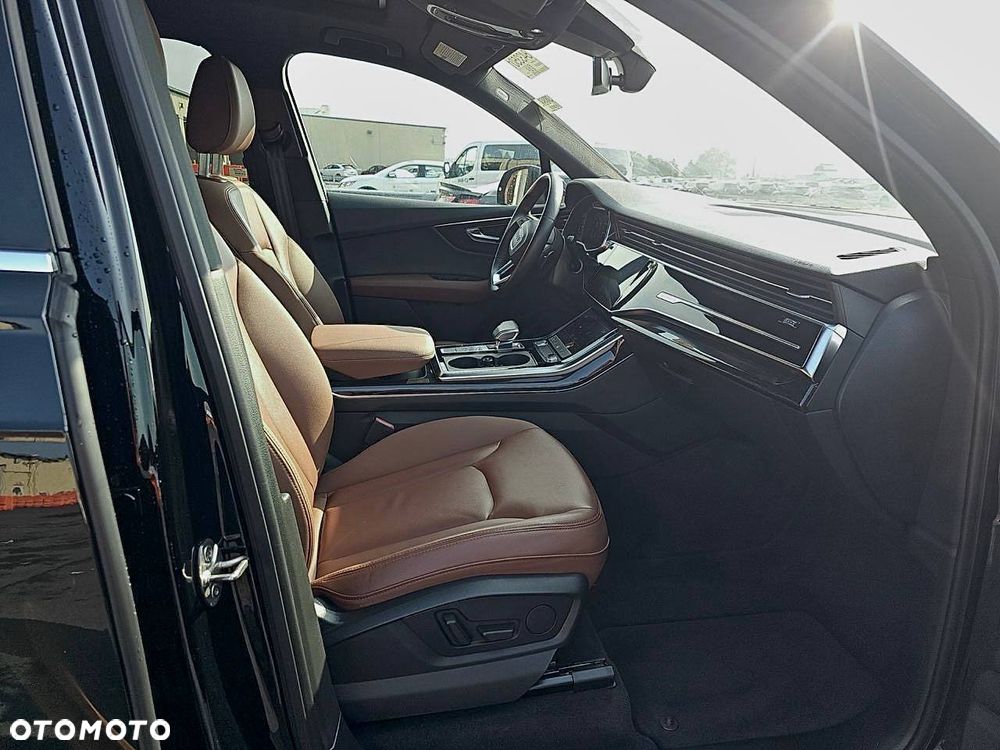 Audi Q7 - 9