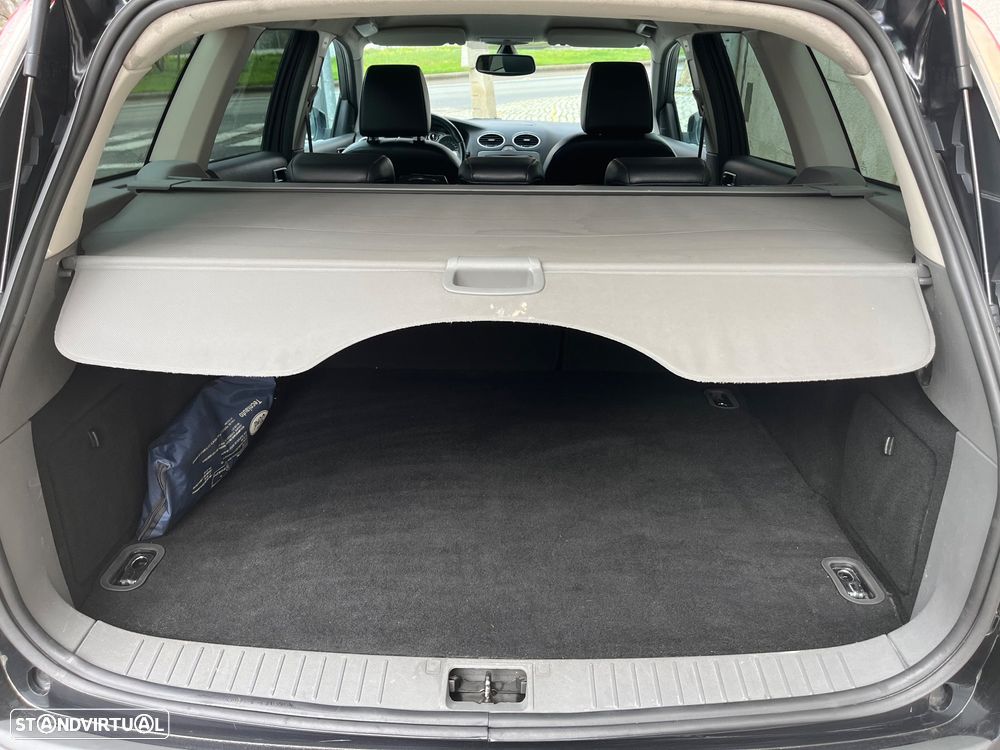 Ford Focus SW 1.6 TDCi Titanium - 9