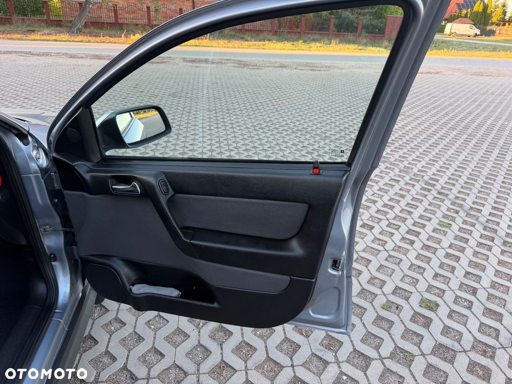 Opel Astra 1.4 Enjoy - 15