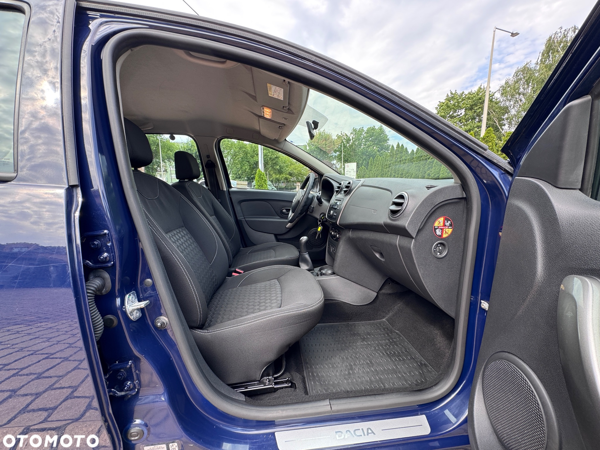 Dacia Sandero 1.2 16V Laureate BL2 - 22