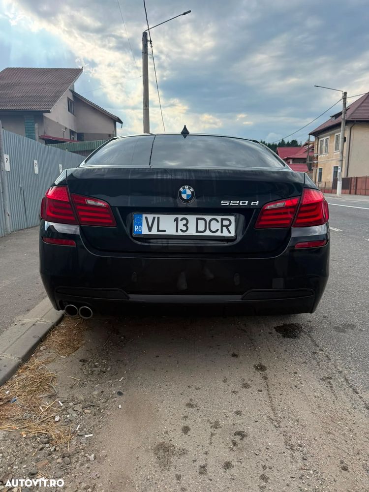 BMW Seria 5 520d Aut. - 8