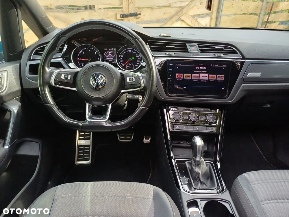Volkswagen Touran - 14