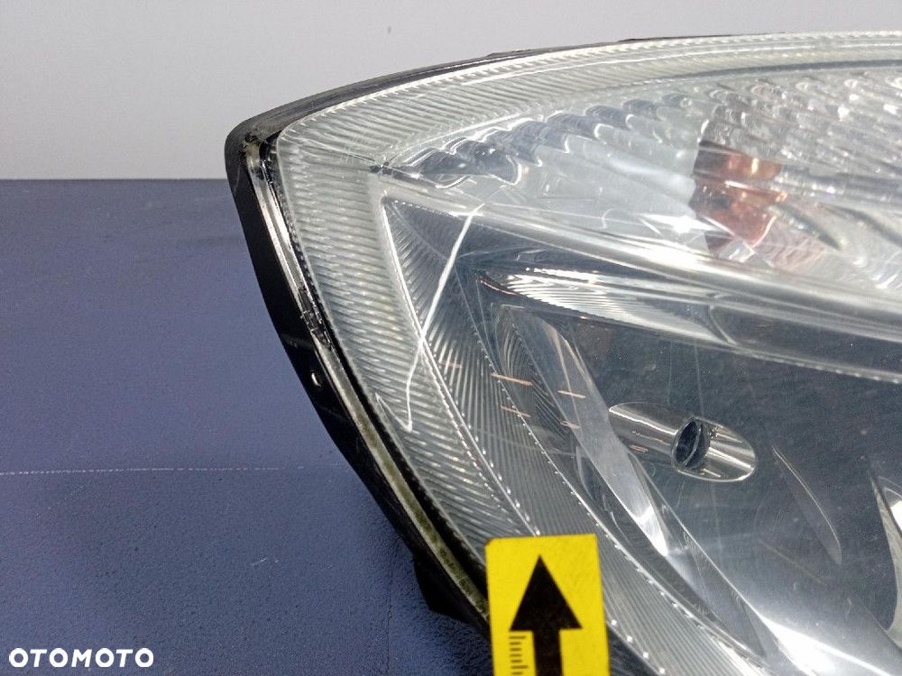 SKODA FABIA II 5J 07-10 REFLEKTOR PRAWY LAMPA PRZÓD EUROPA - 7