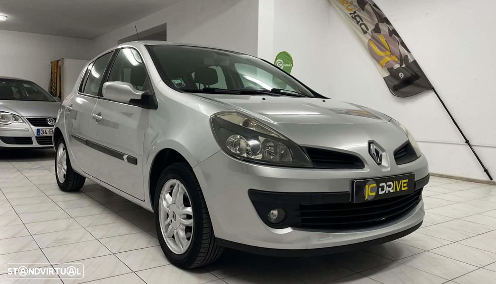Renault Clio 1.2 16V Dynamique - 4