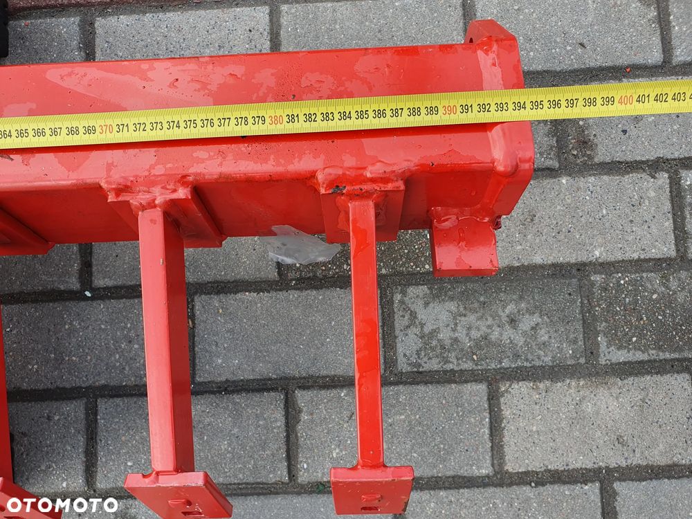 Brona agregat Kverneland. Belka skrobaków. Skrobak wału. - 10