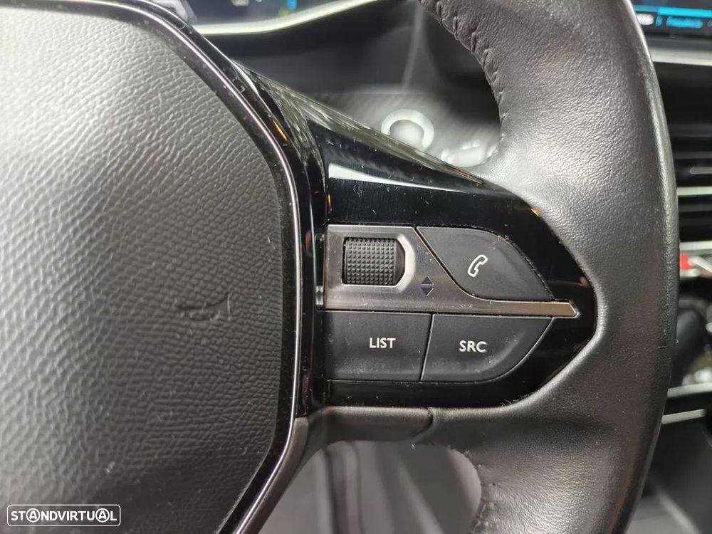 Peugeot e-208 50 kWh Allure Pack - 28