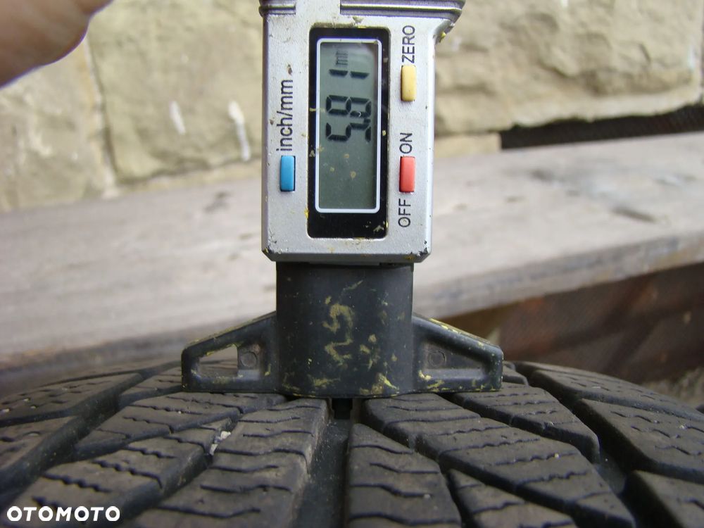 a275 4x100 Toyota Yaris 6Jx15 zima 185/60 R15 - 15