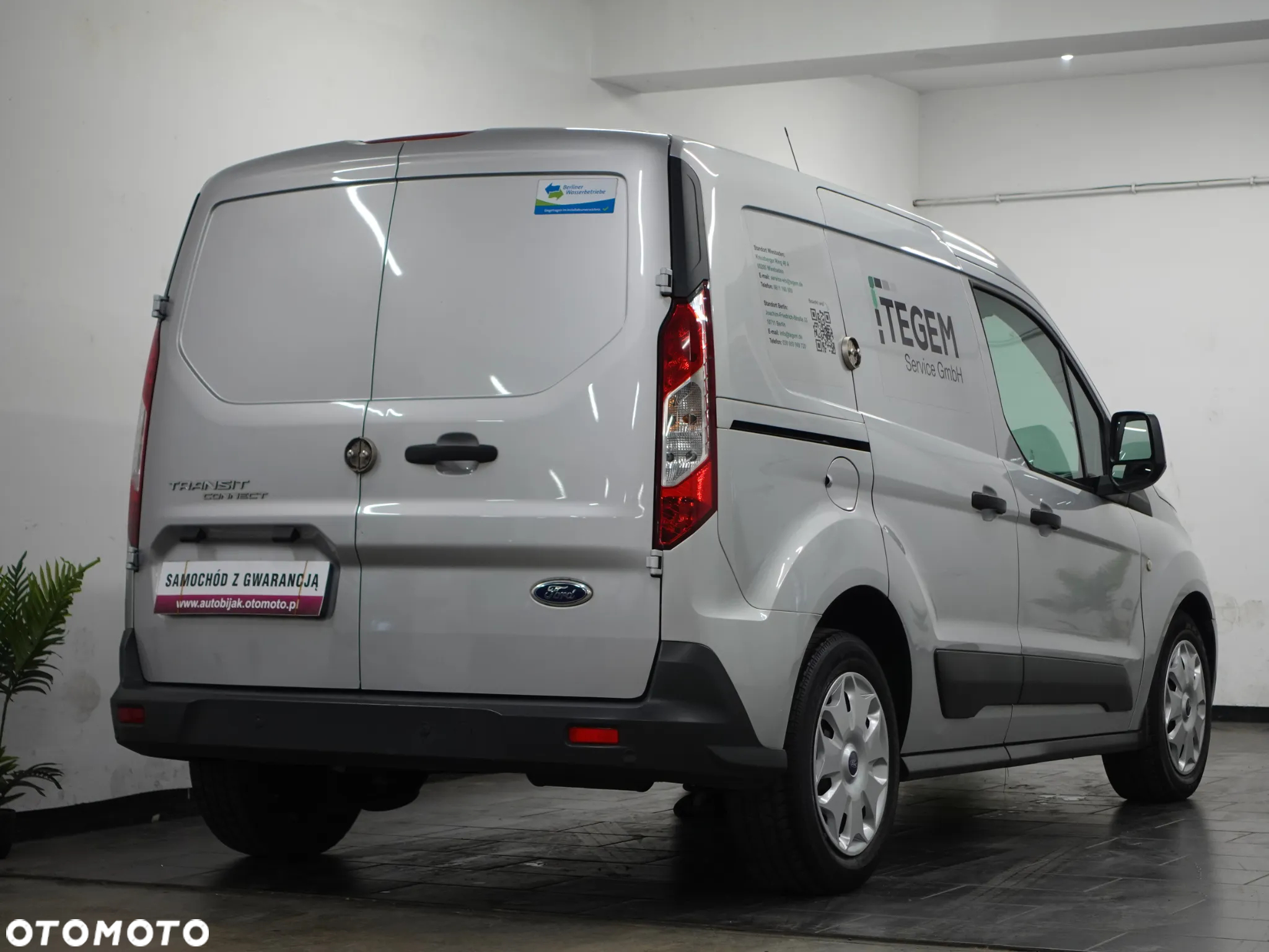 Ford Transit Connect - 9