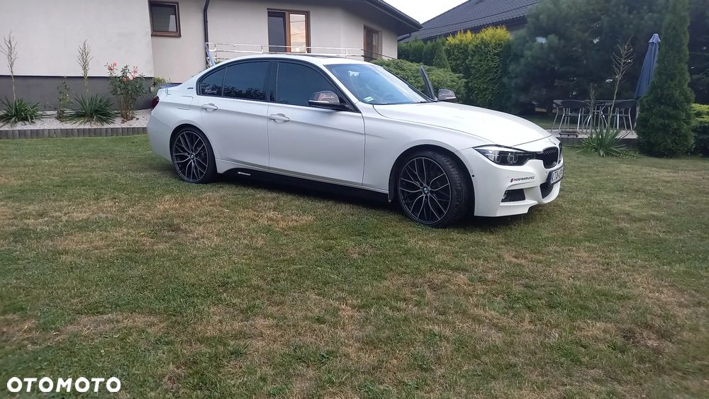 BMW Seria 3 - 36