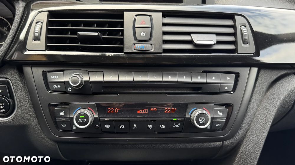 BMW Seria 3 316d Luxury Line EU6 - 35