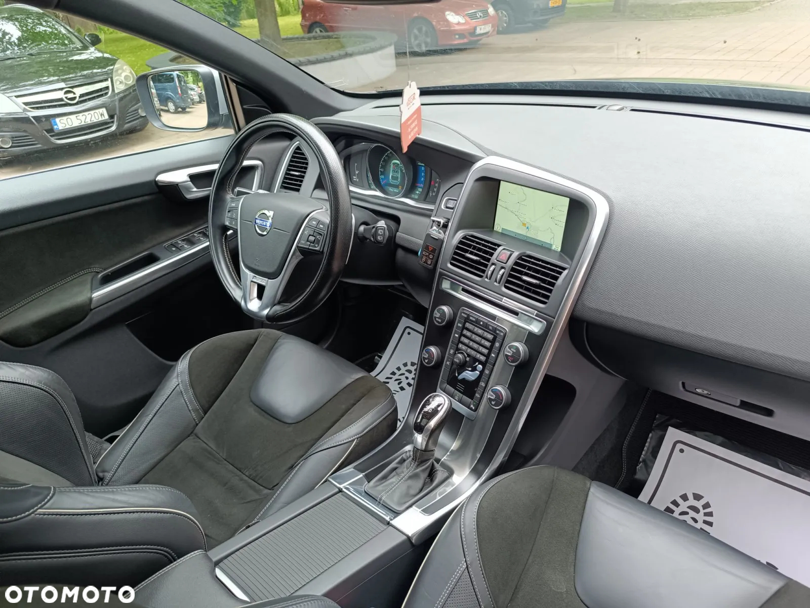 Volvo XC 60 D4 Geartronic Momentum - 30