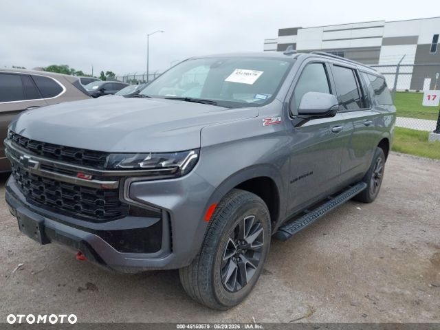 Chevrolet Suburban - 2