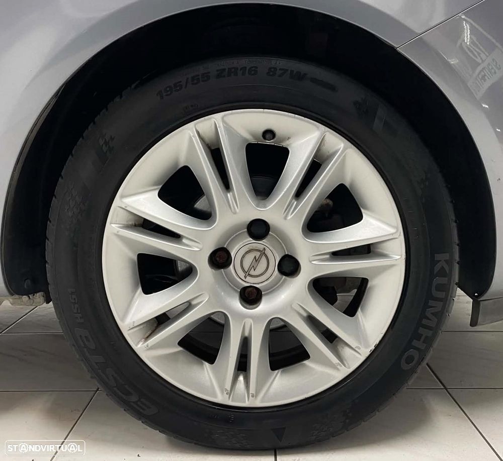 Opel Corsa 1.2 Enjoy - 26