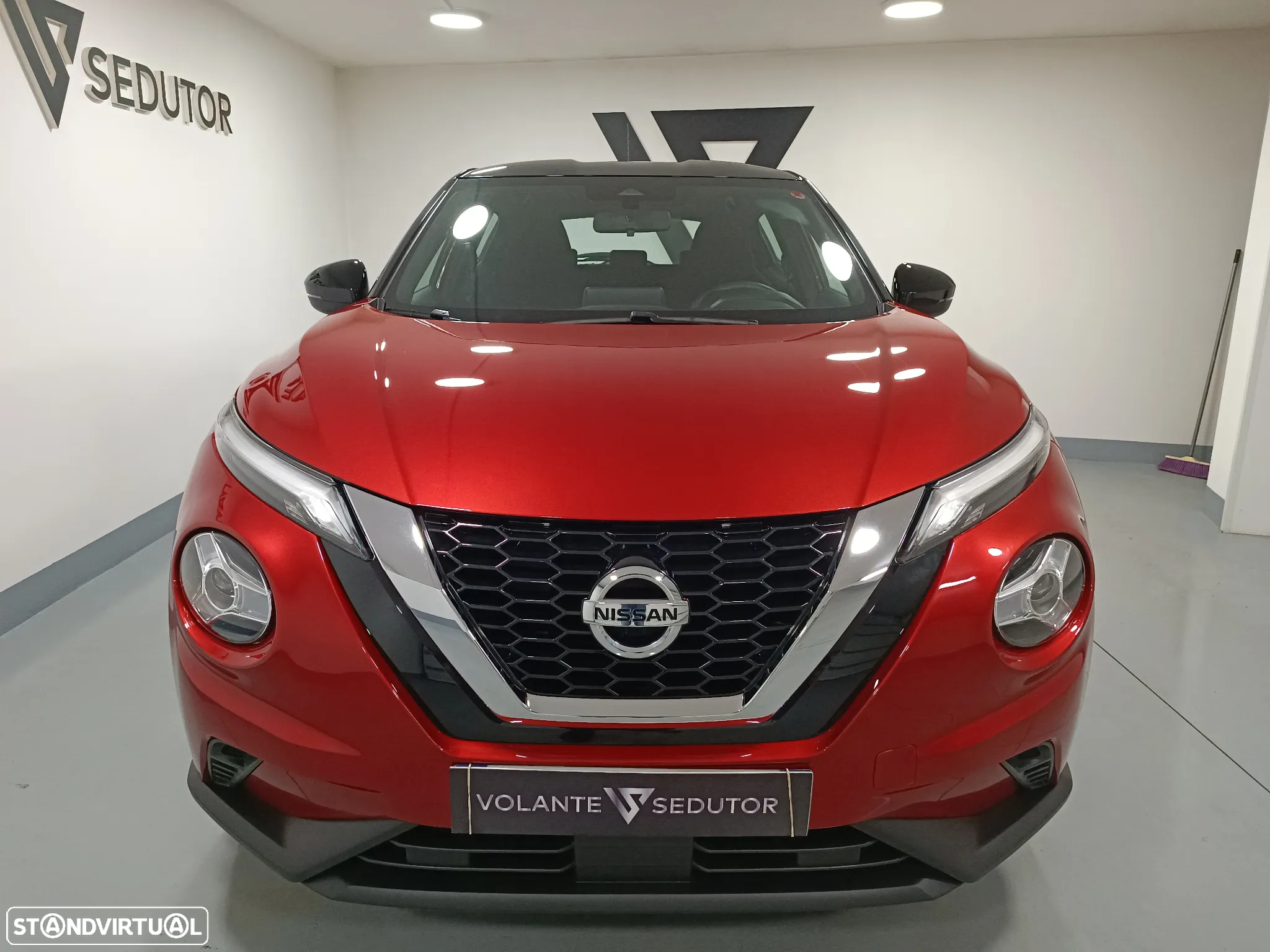 Nissan Juke 1.0 DIG-T N-Connecta - 2