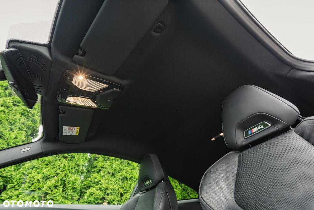 BMW M4 Competition M xDrive sport - 32