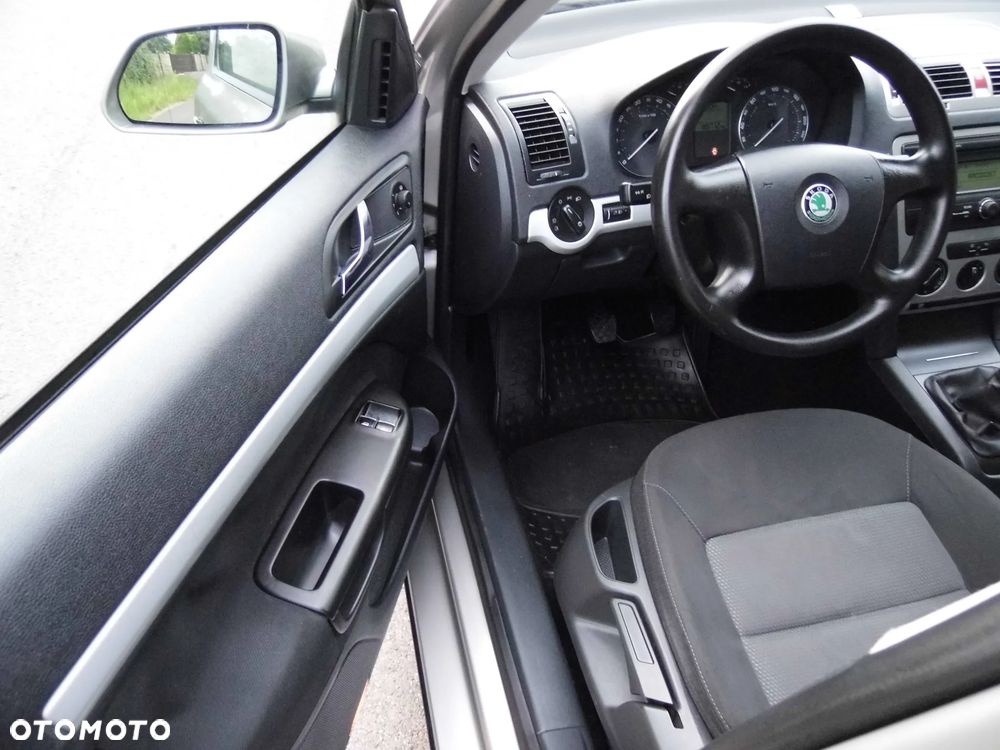 Skoda Octavia 1.6 Team Edition - 27
