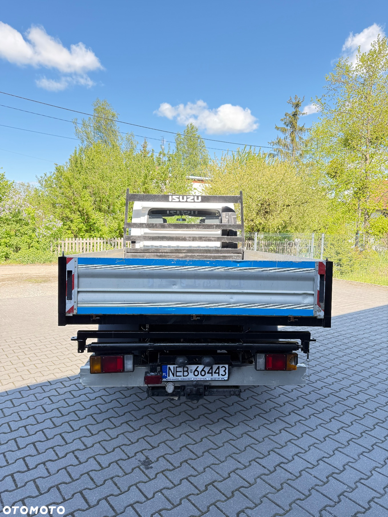 Isuzu N35 - 9
