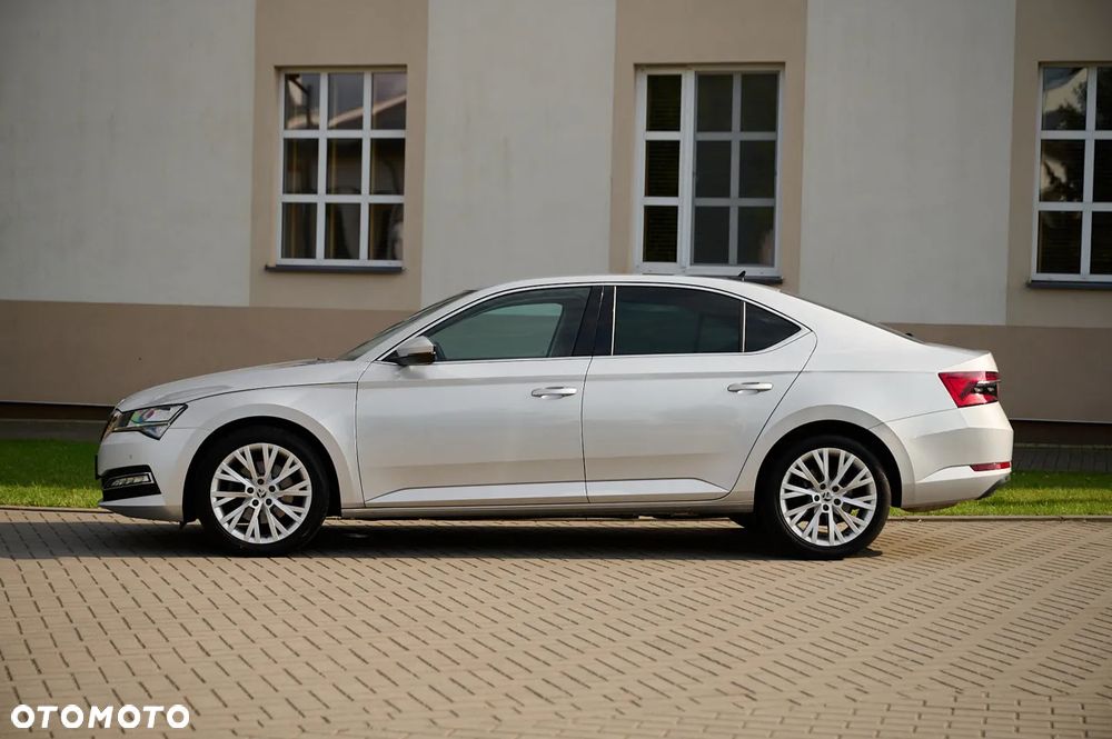 Skoda Superb 2.0 TDI SCR 4x4 Style DSG - 5