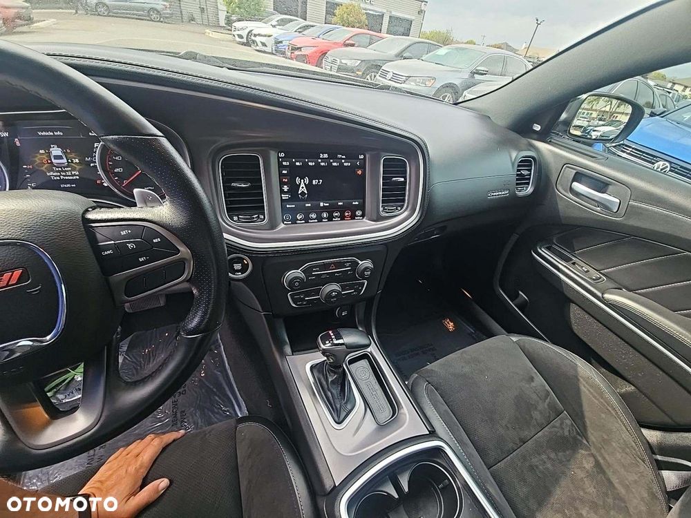 Dodge Charger 5.7 R/T - 10