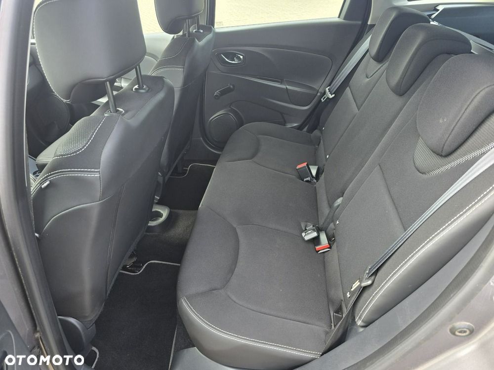Renault Clio - 19