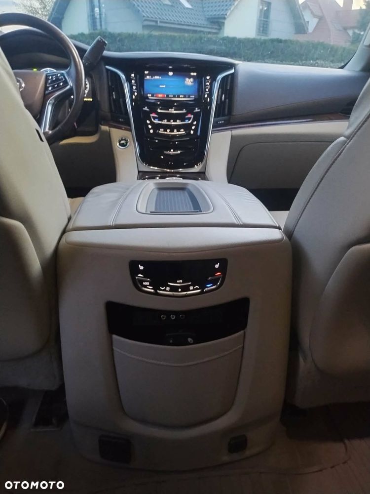 Cadillac Escalade 6.2 V8 Platinum - 7