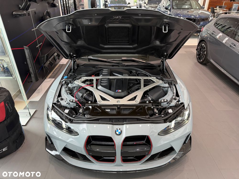BMW M4 CS xDrive - 8
