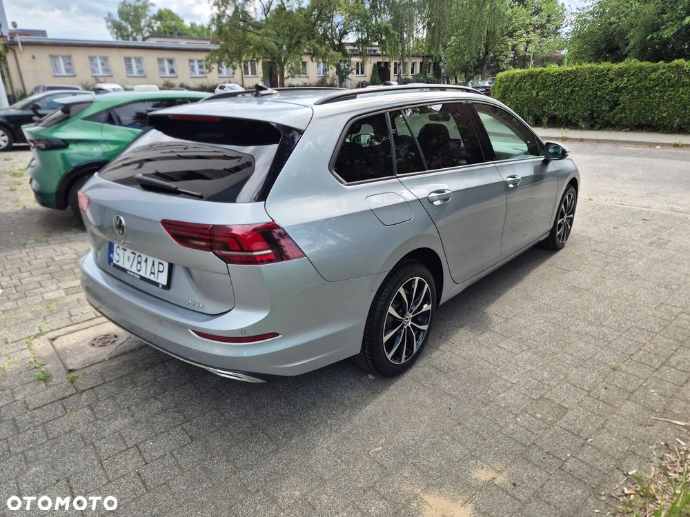 Volkswagen Golf 1.5 eTSI mHEV Life DSG - 4