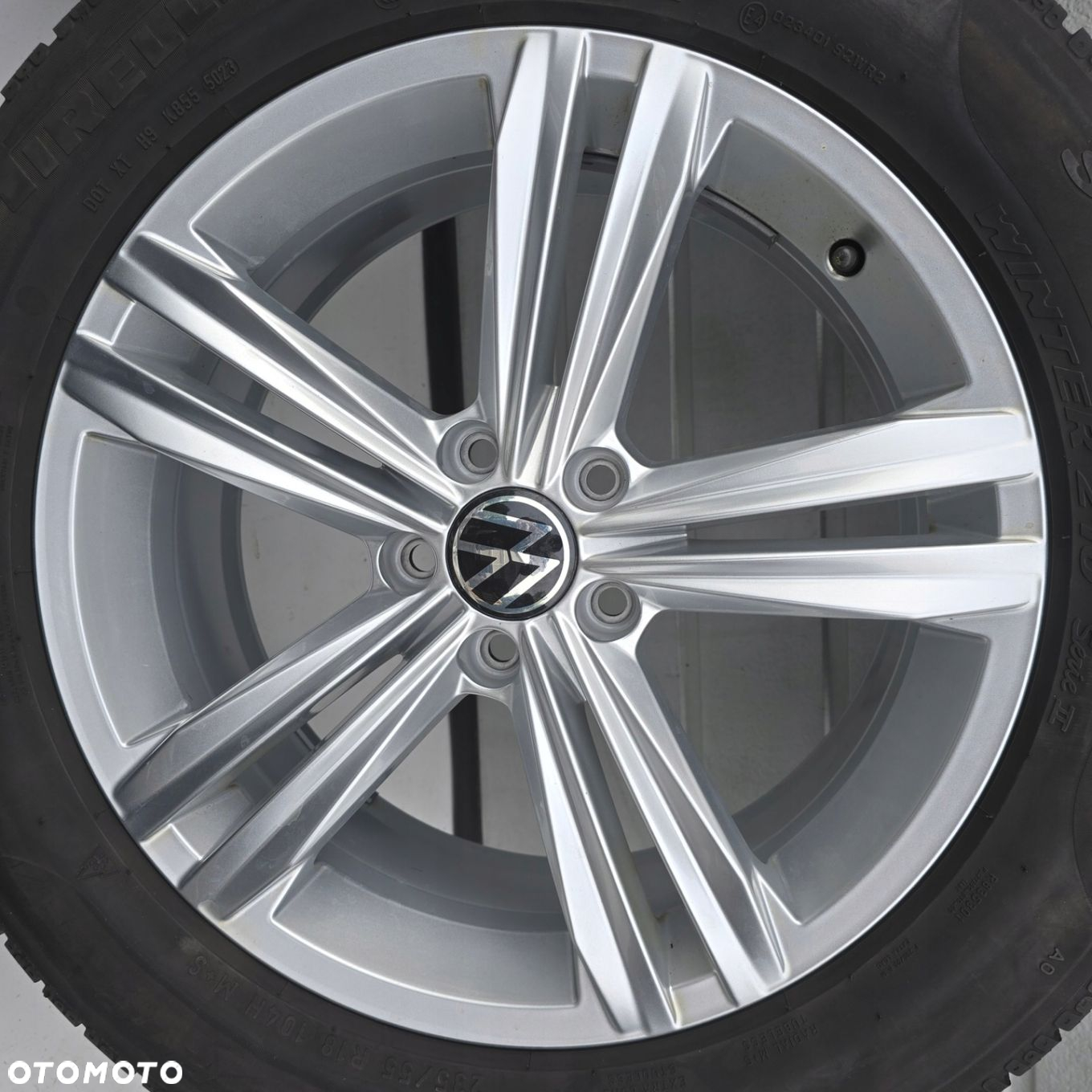 VW TIGUAN II 5NA 5X112 235/55R18 104H 18 ET43 23R 4X - 8
