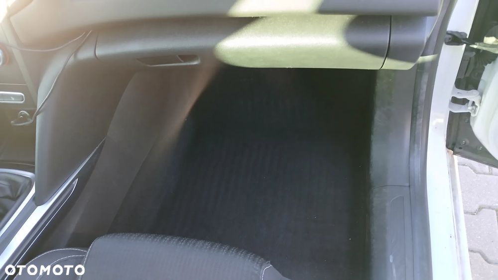 Renault Megane 1.3 TCe FAP Winter Edition - 17