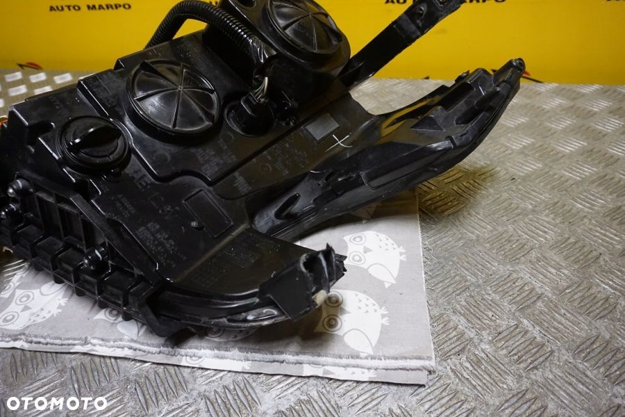 CHEVROLET TAHOE SUBURBAN 2015- REFLEKTOR LAMPA PRAWA PRZEDNIA USA - 12