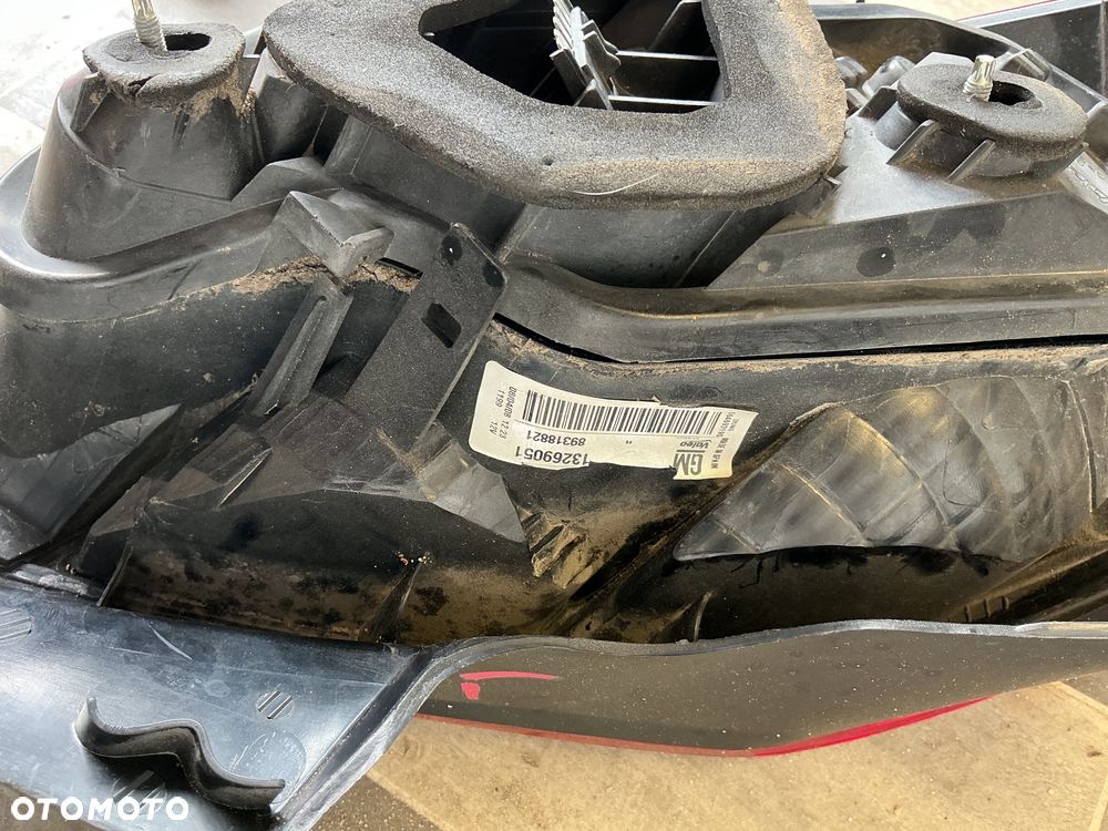 OPEL CORSA D LAMPA PRAWA TYŁ - 4