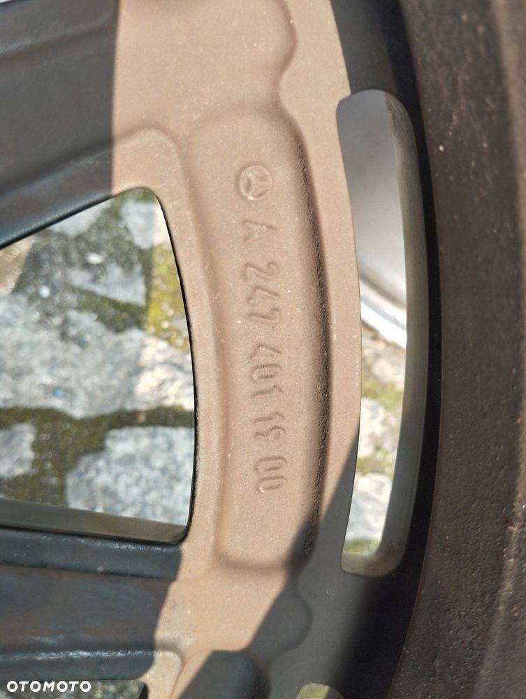 Felga Alu 5x112 8J x 19 ET 49 A2474011900 1szt Mercedes - 5