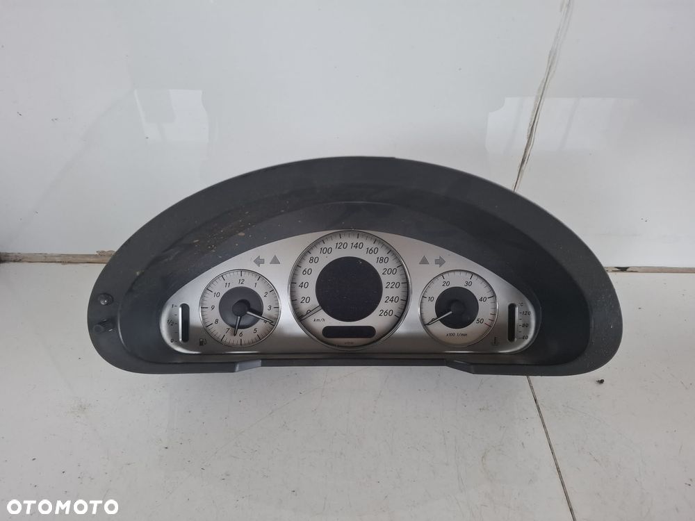 LICZNIK ZEGARY MERCEDES W211 a2115405711 - 1