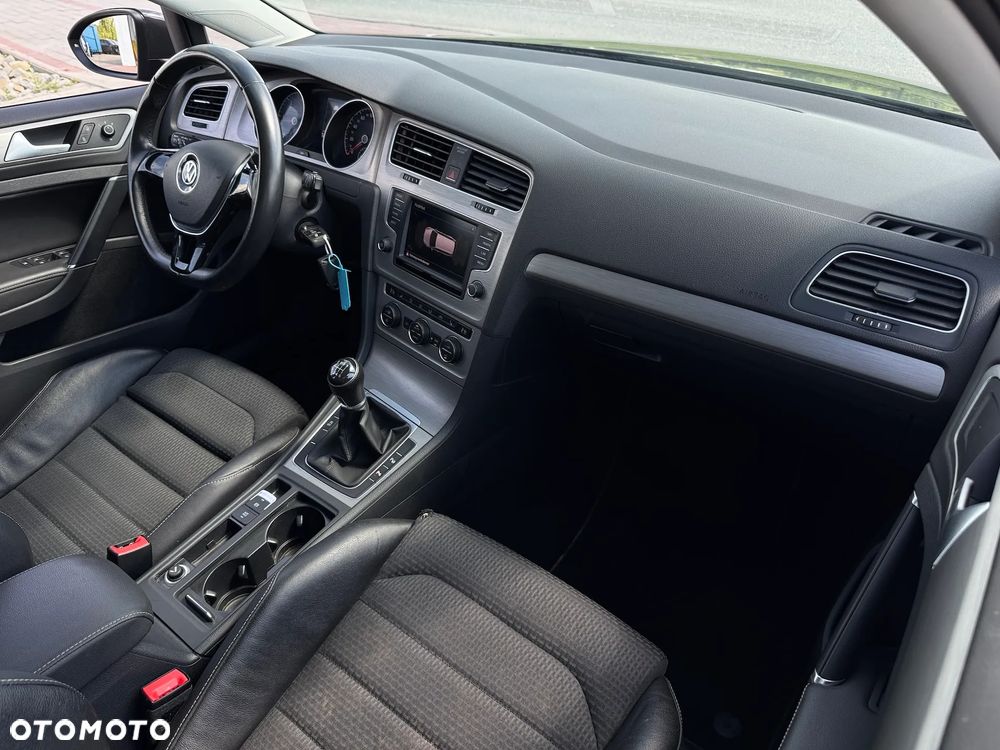 Volkswagen Golf - 7