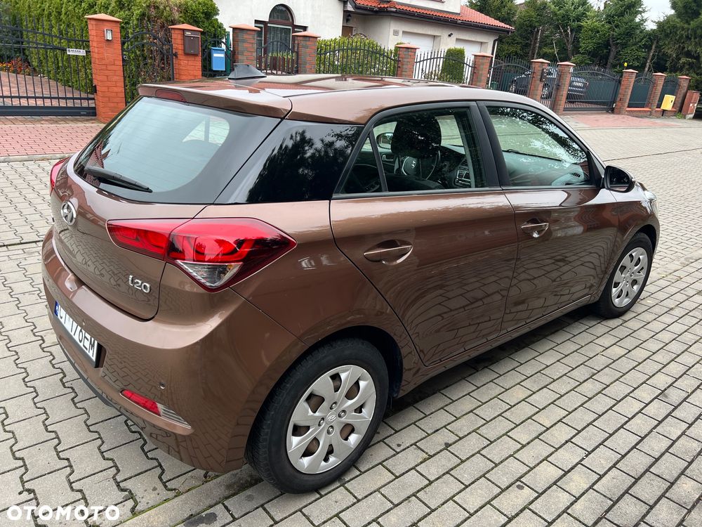 Hyundai i20 blue 1.2 Style - 16