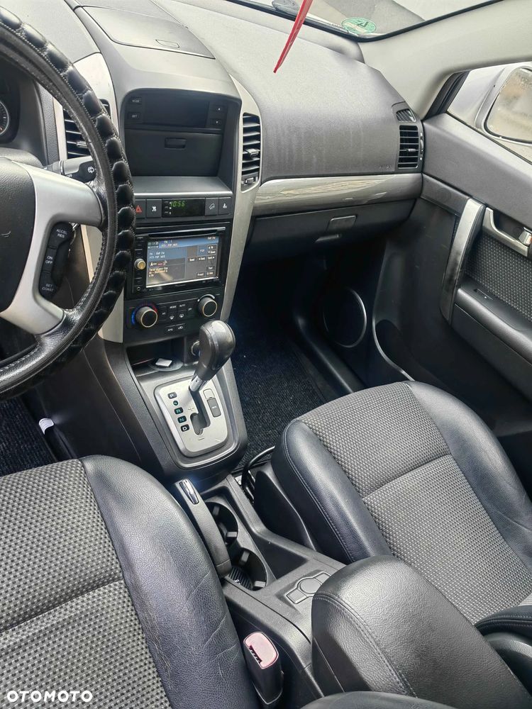 Chevrolet Captiva 2.0 d LT medium 5os - 13