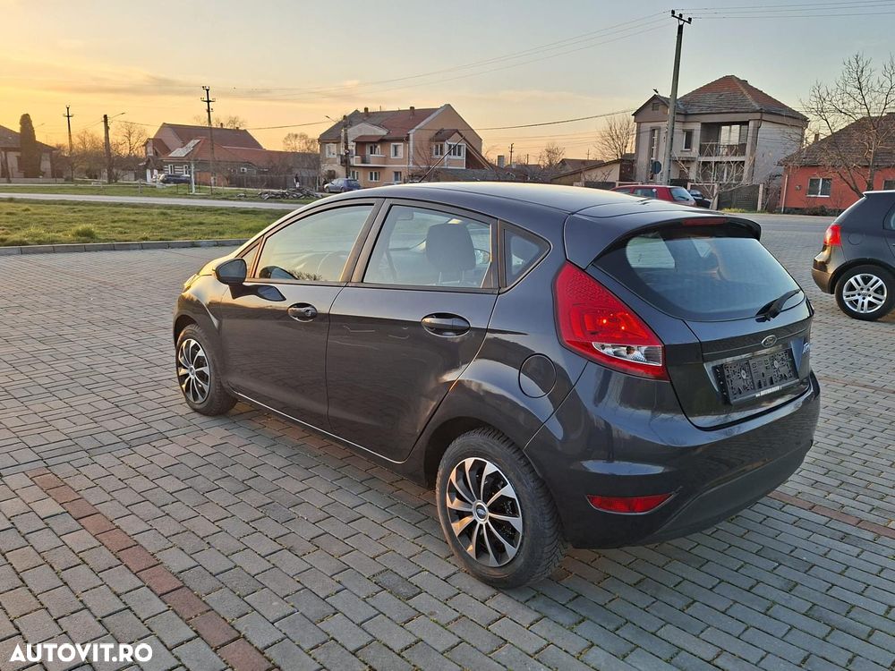 Ford Fiesta - 3